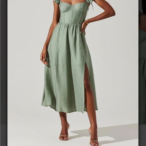 Astr | Dresses | Elegant Green Midi Dress
